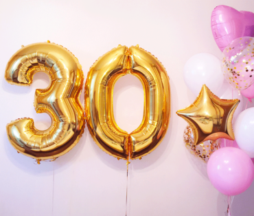 '30' balloons